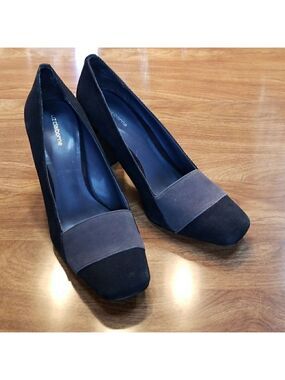 𝅺LIZ Claiborne Leather Suede Heels